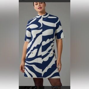 Anthropologie Navy and White Abstract Short Sleeve Top